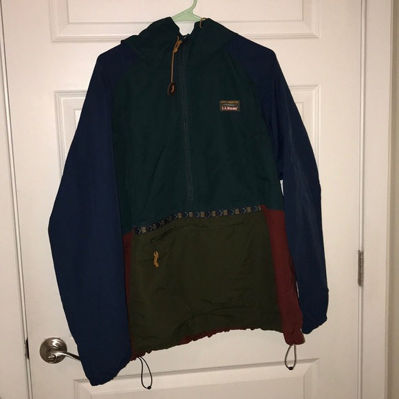 L.L. Bean Jackets & Blazers - L.L.Bean windbreaker/rain coat
